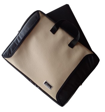 Funda Silco Special Notebook 15,6 Talam Marfil  con bolsillo y manijas.